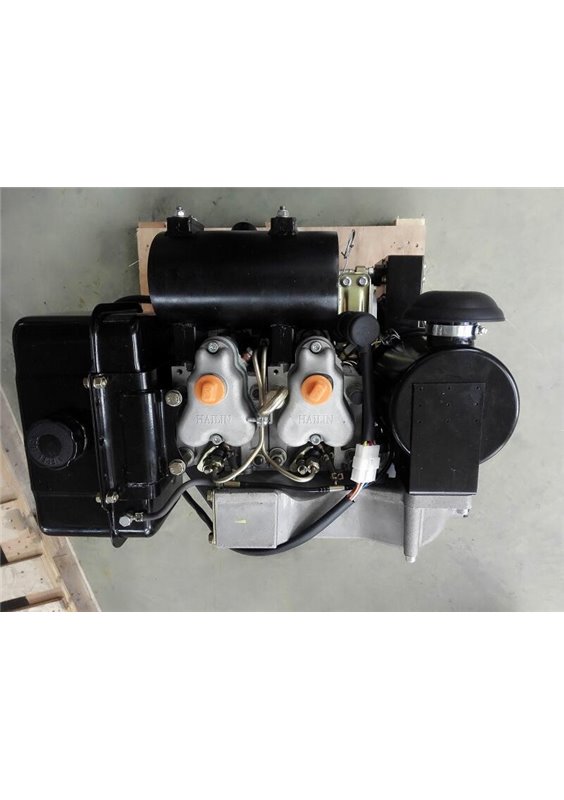 Loncin dieselmotor 2-cylindrig 23,0 hk Luftkyld. 25,4 mm horisontal axel. Elstart.